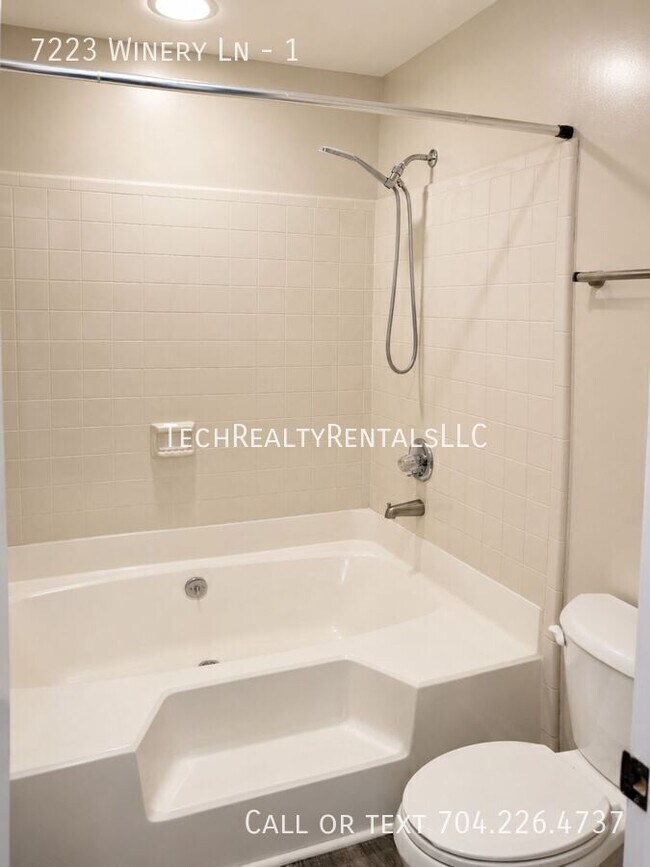 Building Photo - 7223 Winery Ln