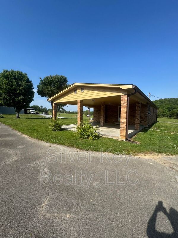 Building Photo - 137 Co Rd 193