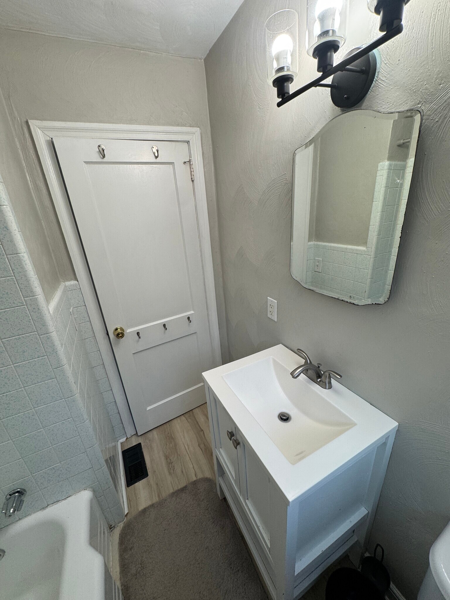 Building Photo - 317 Dune St