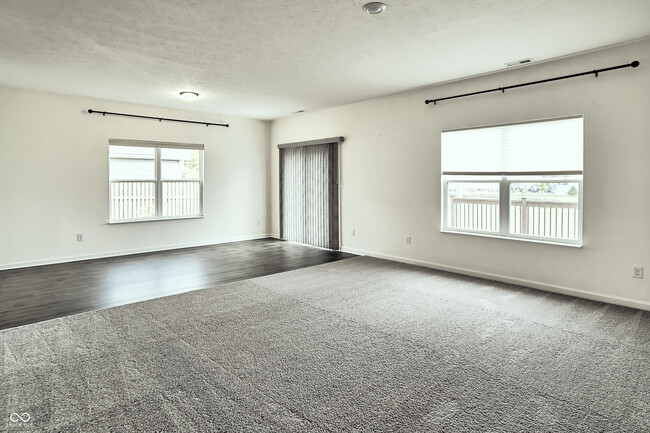 Building Photo - 681 N Crystal Dr