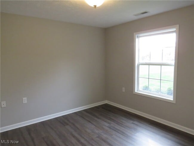 Building Photo - 1751 Blase Nemeth Rd