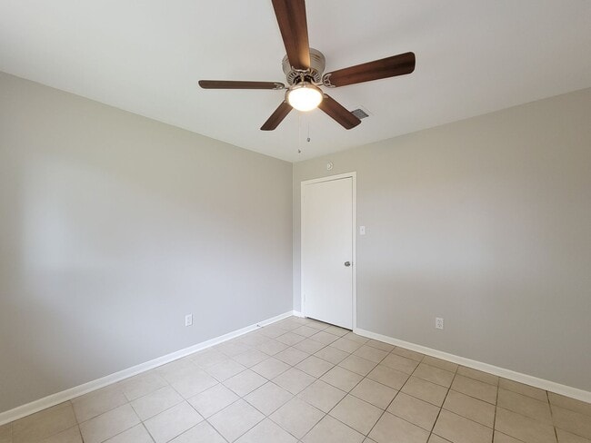 Building Photo - Welcome to your dream rental! This meticulously remodeled 3-bedroom, 2-bathroom home in the heart...