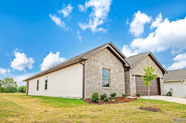 Building Photo - 14441 Mountain Strm Dr
