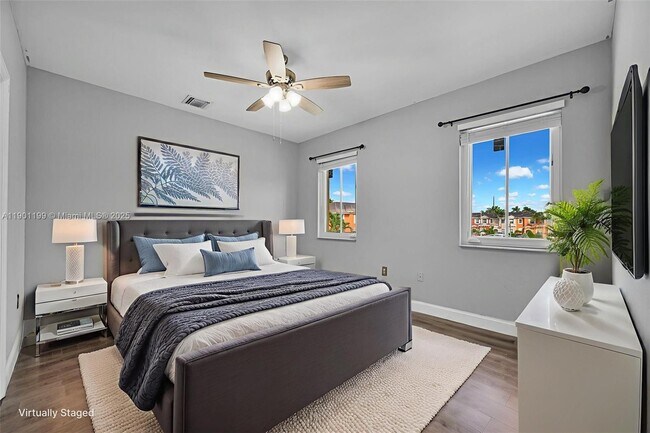 Building Photo - 640 SE 1st St