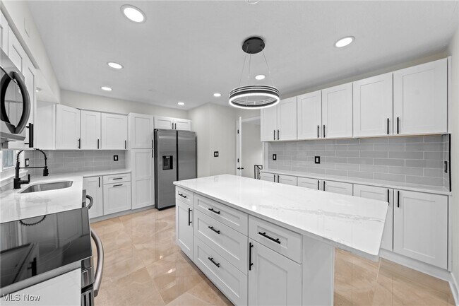 Building Photo - 12790 Heath Rd