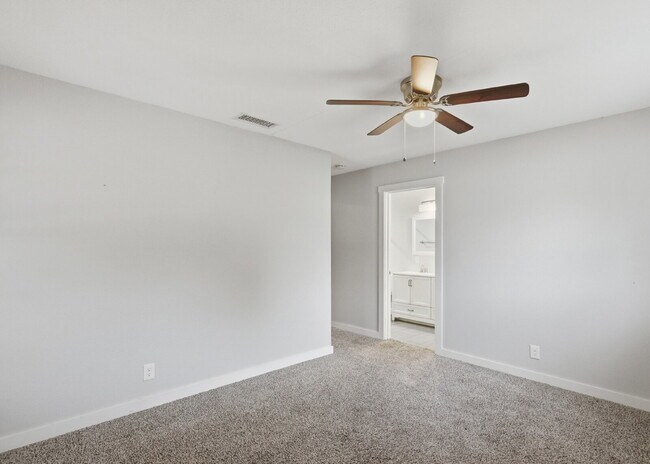 Building Photo - Updated 3 Bedroom Home in Northside ISD with Pool Access