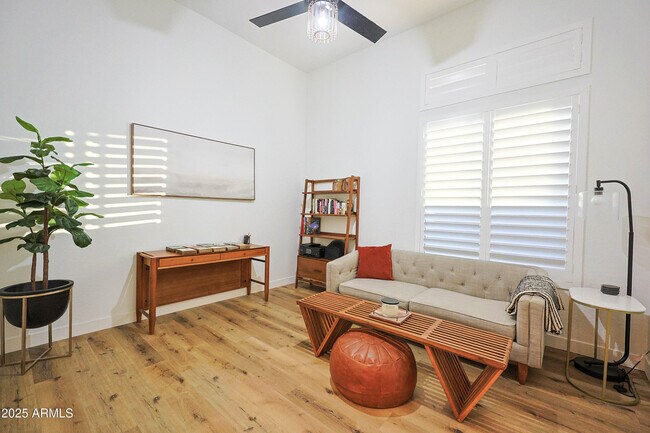 Building Photo - 40704 N Bell Meadow Trail