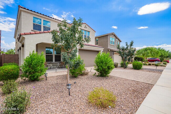 Building Photo - 5221 N 79th Dr