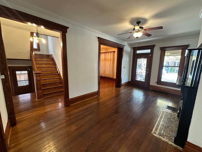 Building Photo - Short North / Victorian Village Single Family House!