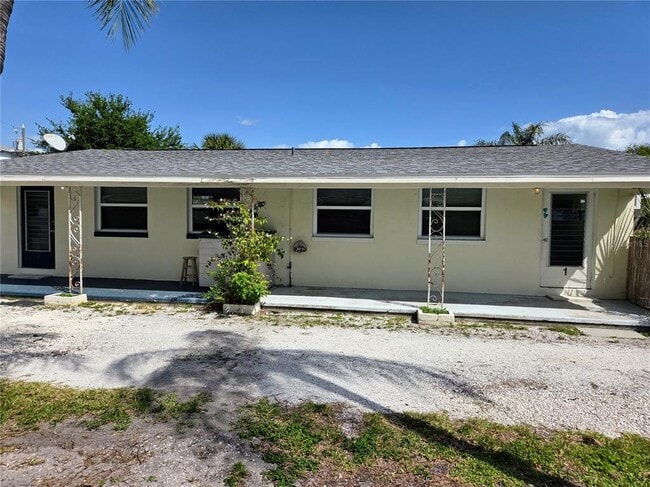 Building Photo - 6931 Hibiscus Ave S