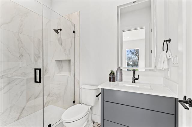 Building Photo - 1619 Bayside St