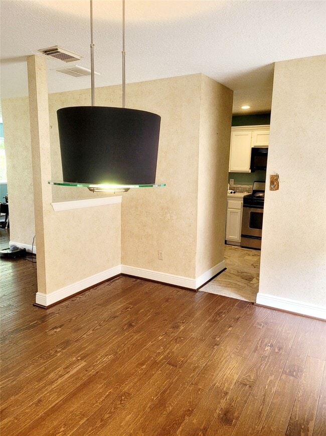 Building Photo - 21515 Nottinghill Dr