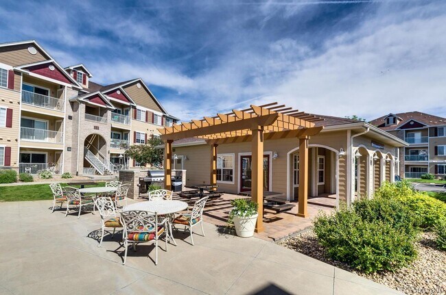 Building Photo - Top Floor Penthouse Condo in Cherry Creek School District