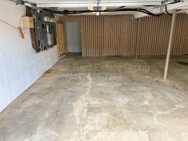 Building Photo - 35 Cathcart Dr
