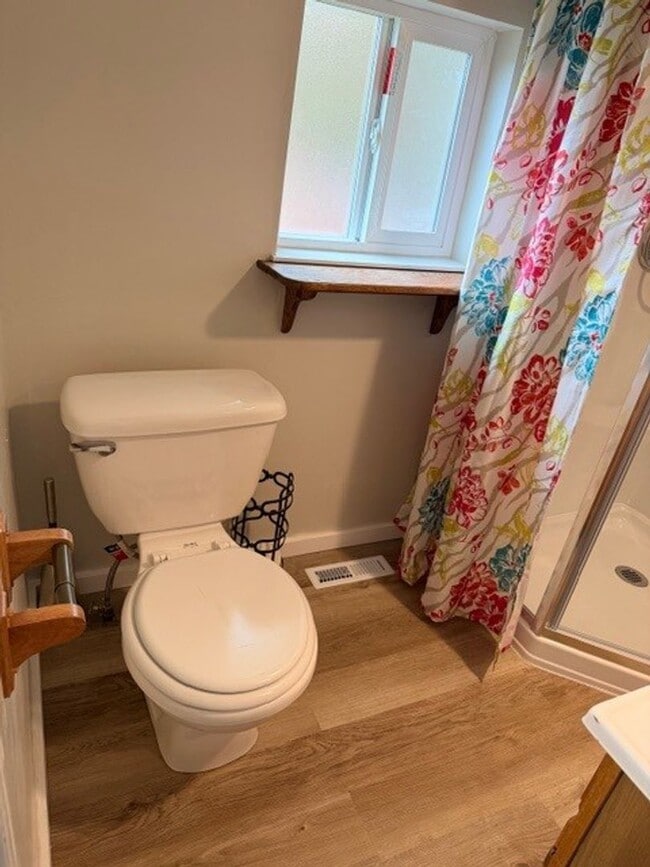 Building Photo - COZY 1 BED 1 BATH HOUSE