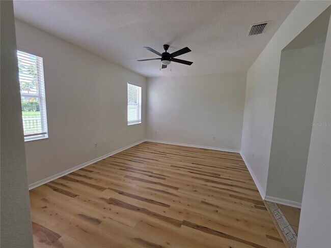 Building Photo - 4732 Mapletree Loop