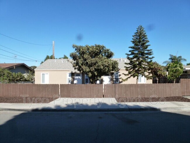 Building Photo - 787 18th St