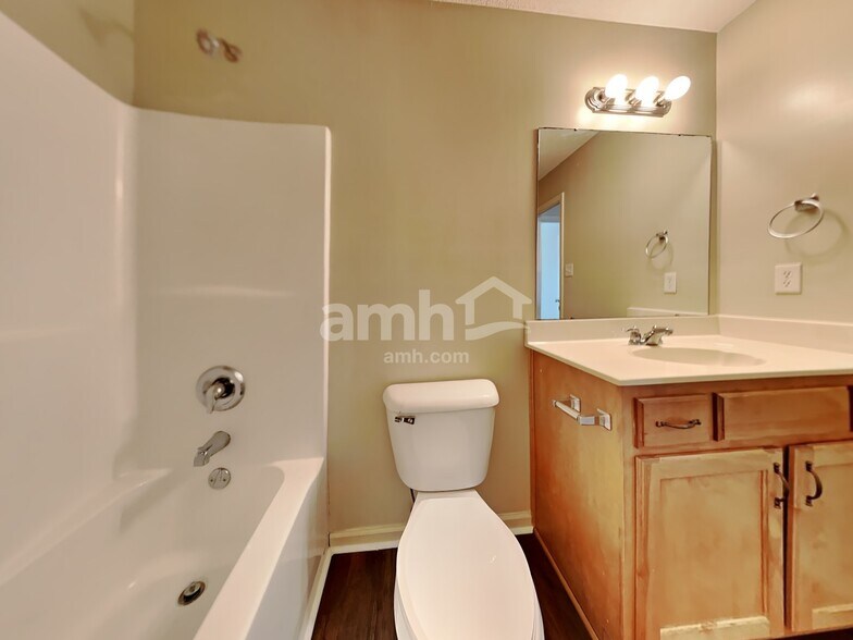 Building Photo - 7343 Hampton Valley Cv
