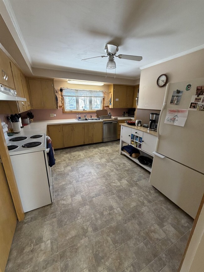 Building Photo - 47 Morgan St