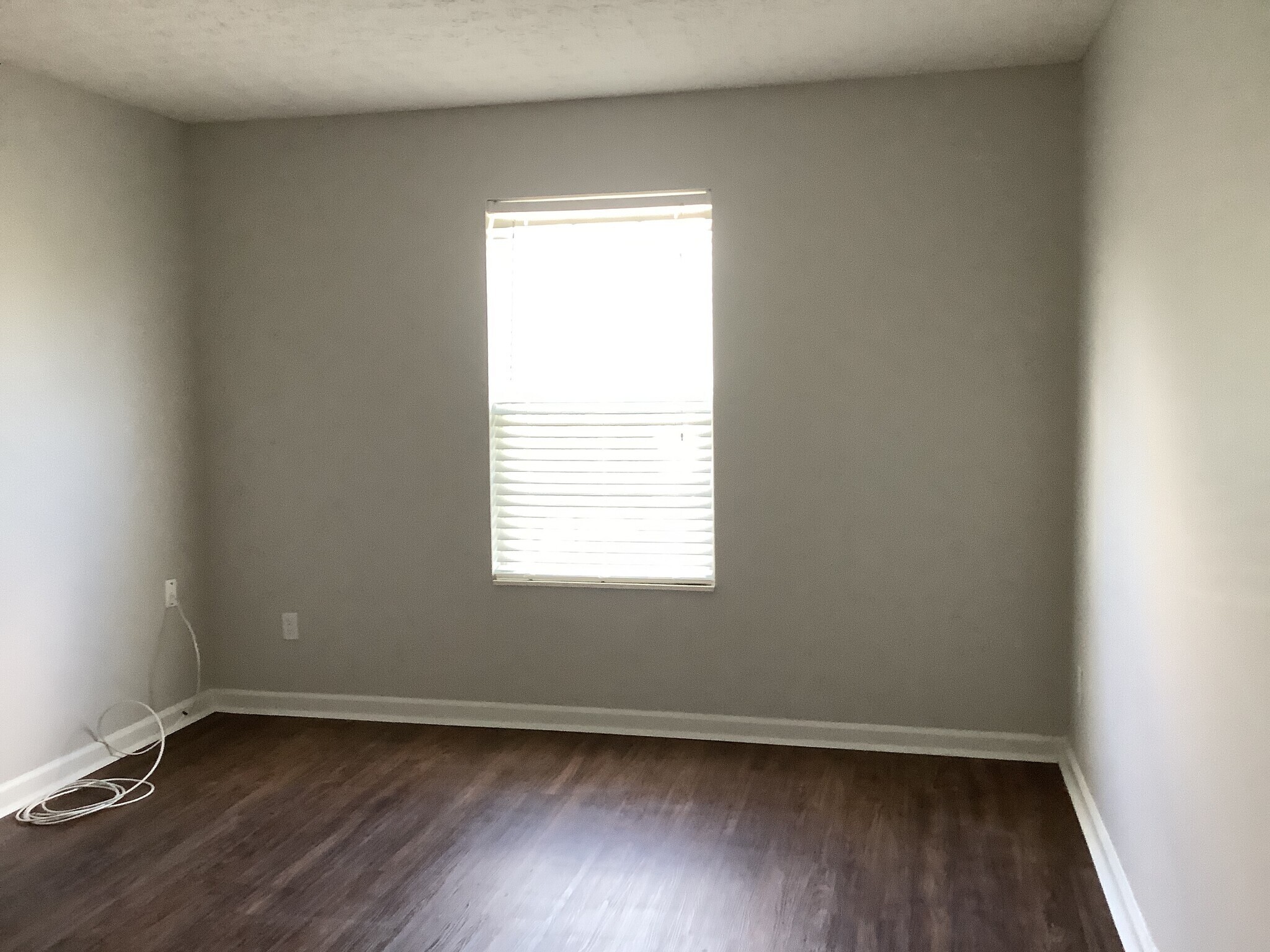 Building Photo - 295 Marjoram Dr