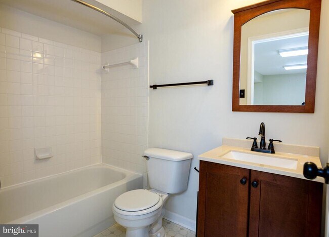 Building Photo - 1411 Campbell Ct NE