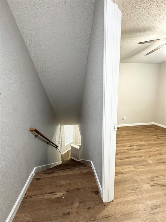 Building Photo - 406 Beverly Ln