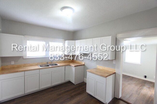 Building Photo - Belview Beauty!! New On The Market AND Ren...