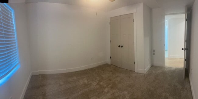 Building Photo - Spacious 3 Bed Downstairs Duplex