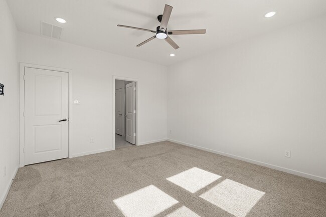 Building Photo - 21703 Heather Elm Dr