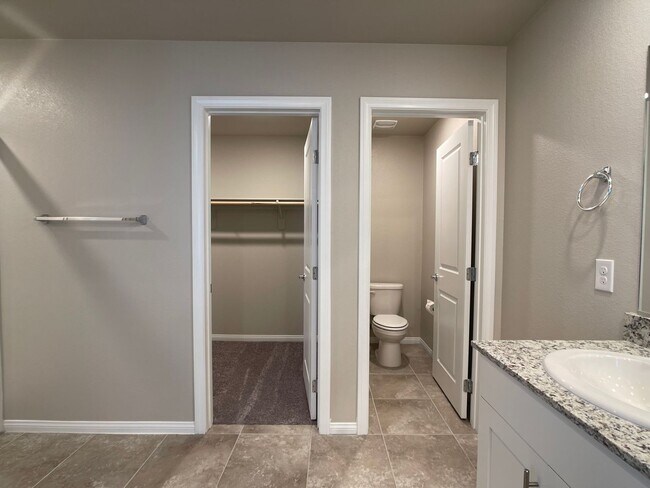 Building Photo - Brand New, Never Lived in House, located in the Southwest!