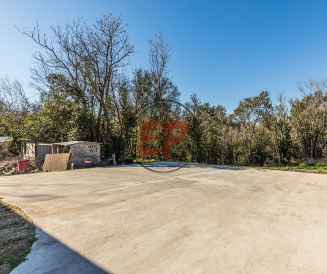 Building Photo - 3200 N 17th St