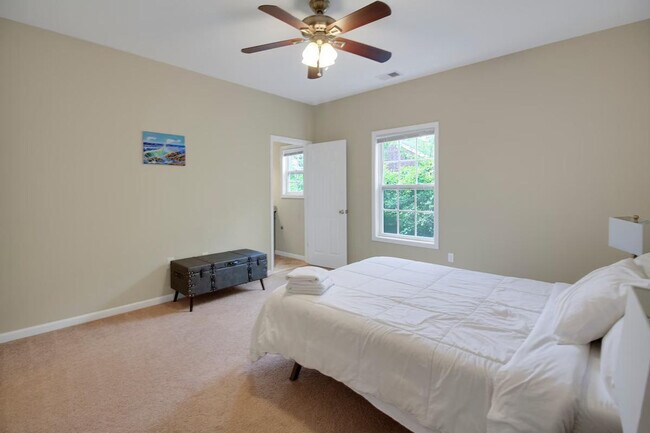 Building Photo - 6799 Wilson Blvd