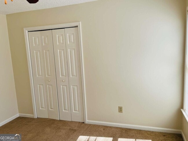 Building Photo - 155 Woodstream Dr