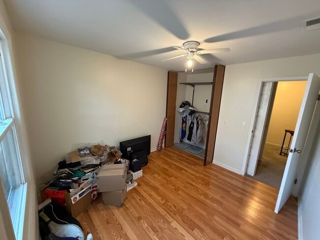 Building Photo - 346 Farmington Ln