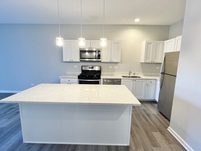 Building Photo - 301 N Madison St