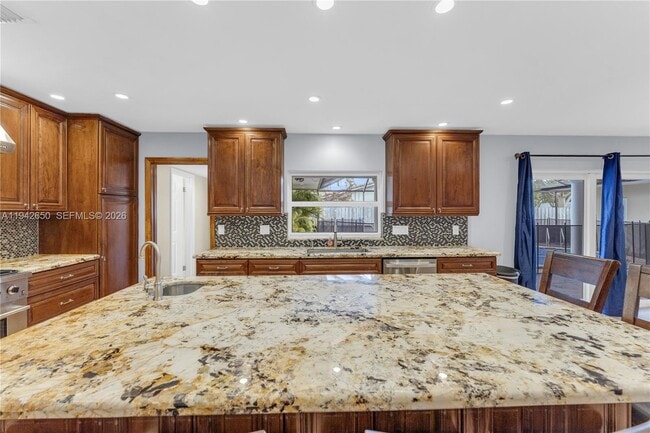 Building Photo - 601 N 44th Ave