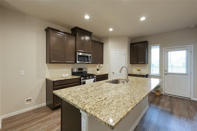 Building Photo - 437 Aurora Creek Ln