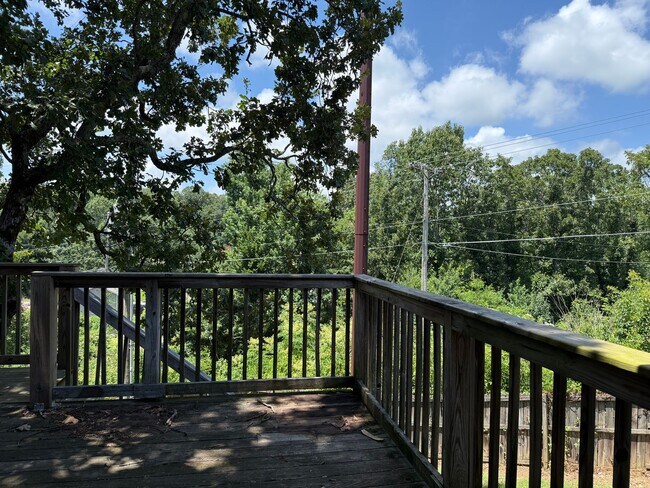 Building Photo - 6309 Countryside Dr