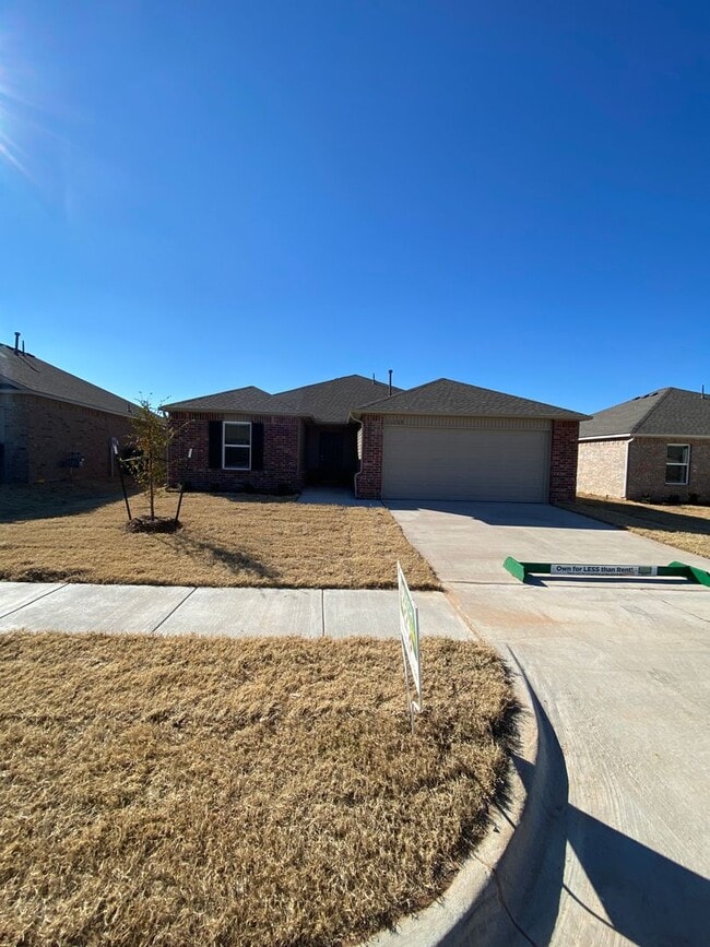 Building Photo - Now Pre-Leasing! Comfortable & Stylish 3-Bed, 2 Bath Home in Yukon
