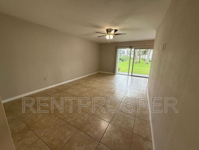 Building Photo - 4305 S Semoran Blvd