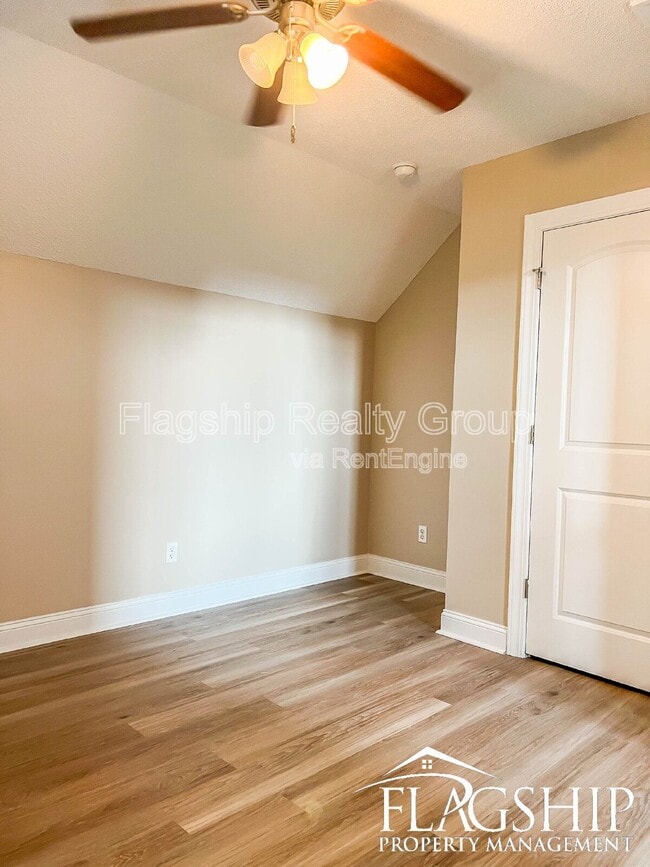 Building Photo - 2313 Sadler Dr