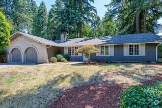 Building Photo - Beautifully Remodeled One Level 3 Bedroom,...