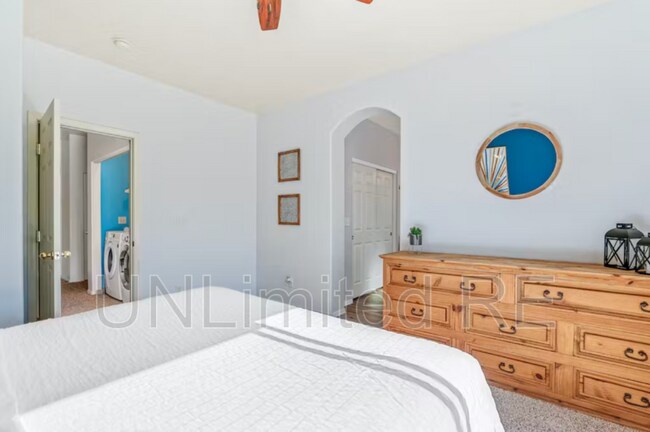 Building Photo - 11301 Flagstaff Meadows Dr