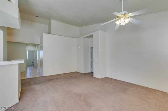 Building Photo - 193 Crown Imperial St