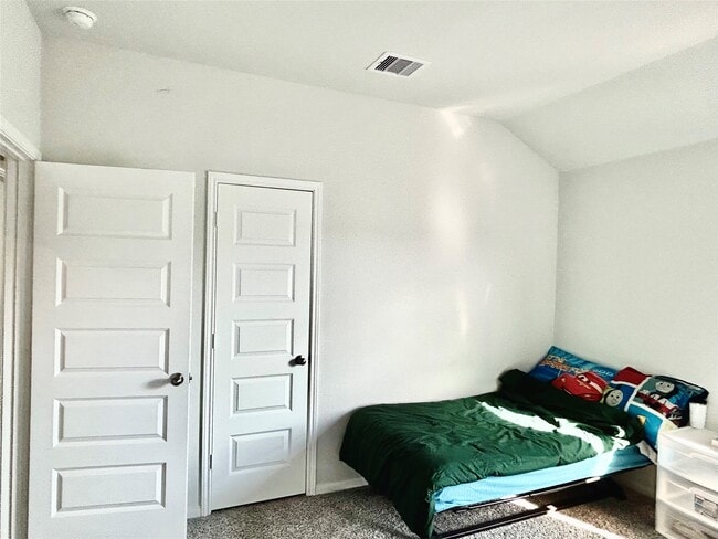 Building Photo - 1055 Bluebonnet Trl