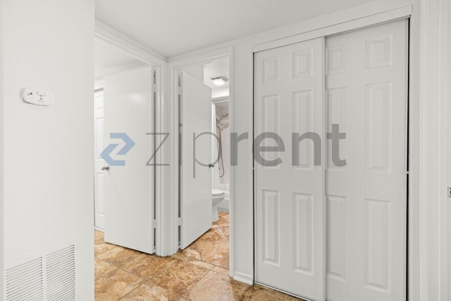 Building Photo - Unit Unit A