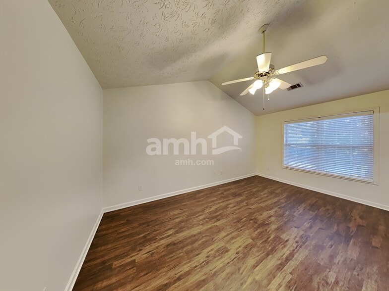 Building Photo - 951 Garden Oak Ct