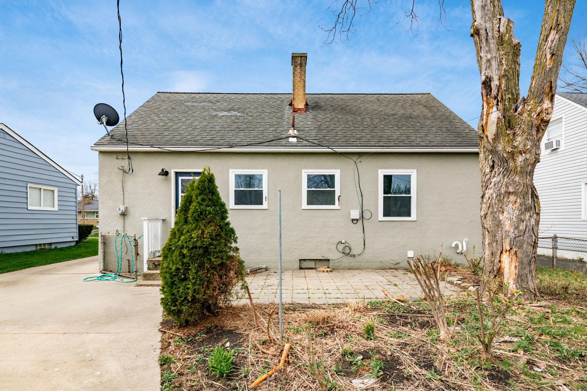 Building Photo - 4284 Beechgrove Dr