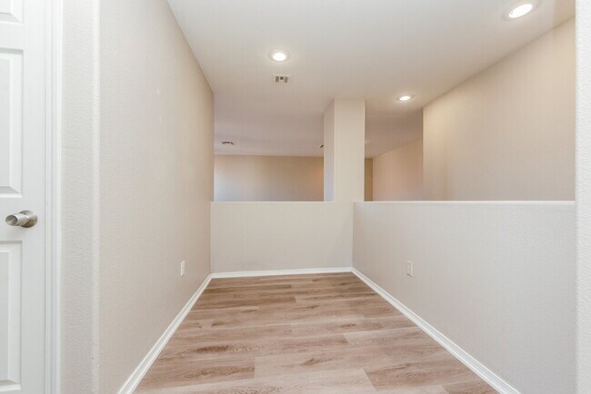 Building Photo - 8104 Finch Feather St