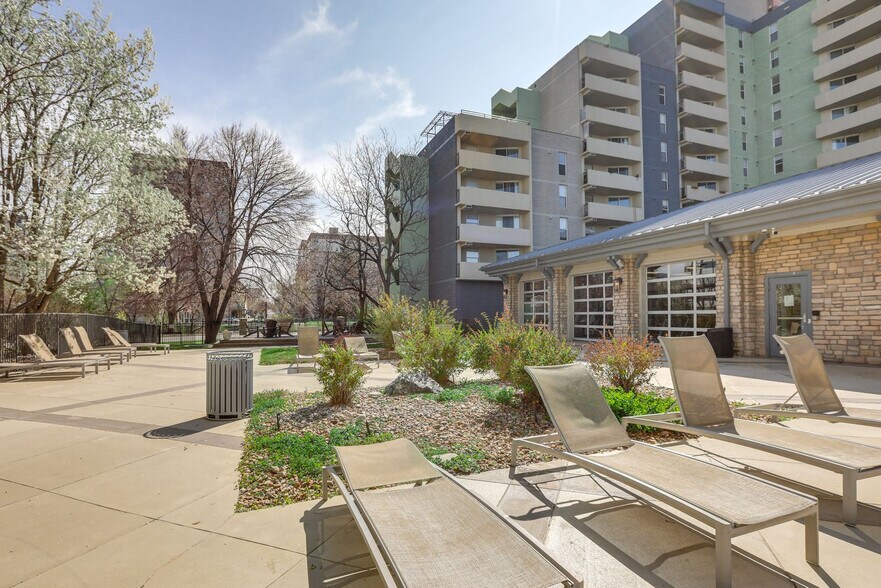Building Photo - 1305 N Speer Blvd